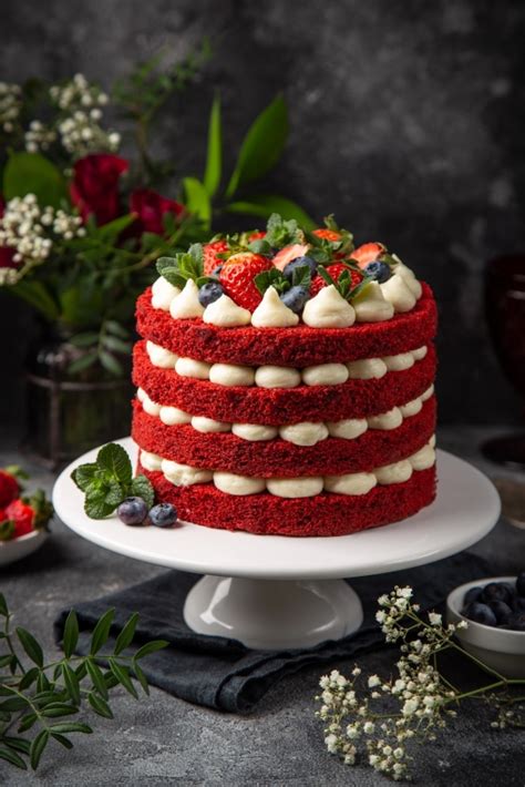 Delicioso Naked Cake Red Velvet para celebrar el Día de la Madre