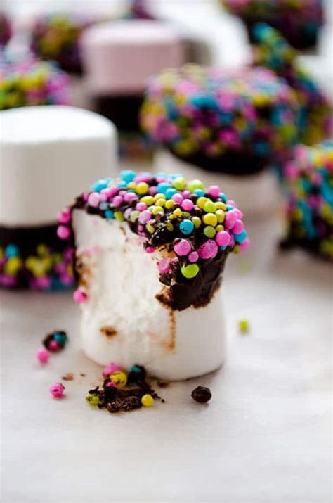 Chocolate-dipped Marshmallows