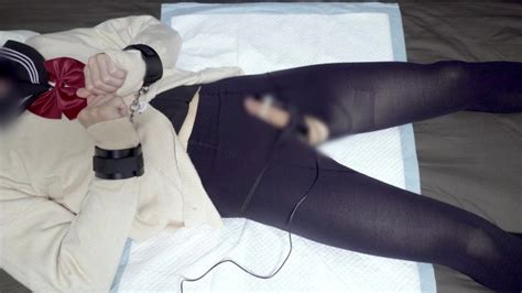 被束缚在水手服中振动器被固定无需接触即可射精 变装自慰女性 Pornhub Gay