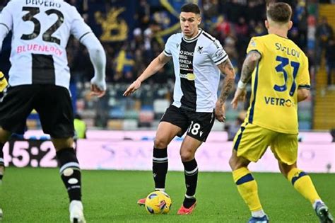 Udinese Beffata Nel Finale Contro Il Verona Finisce 3 3