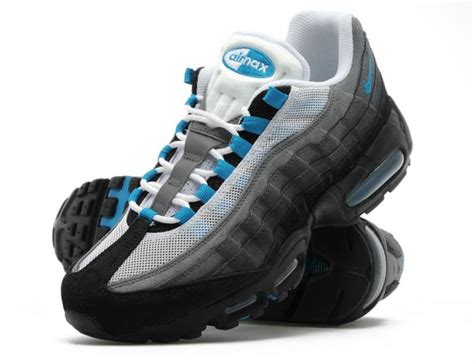 The Nerdy Gentlemen: Sneaker of the Day: Air Max 95 Black Grey Turquoise