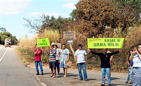 Moradores Reivindicam Redutores De Velocidade Na Mg R Dio Santana