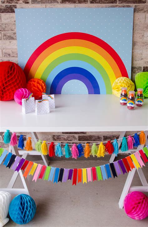 FREE Printable Rainbow Backdrop by Lindi Haws of Love The Day