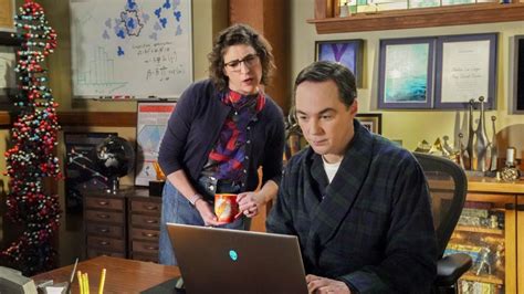 Vidéo Sheldon Et Amy De Retour Pour Le Grand Final De Young Sheldon