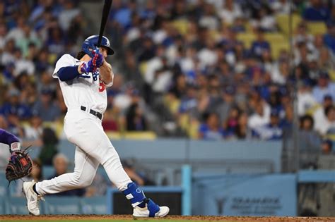 Dodgers News Mlb Analyst Shows Respect To La Rookie Amid Breakout