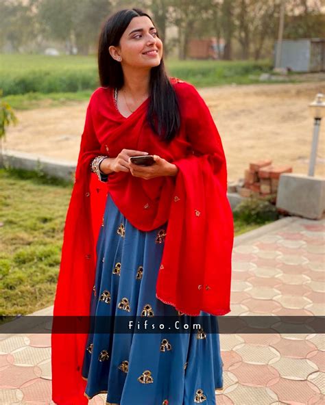 Nimrat Khaira Latest Images And Pictures Englandiya