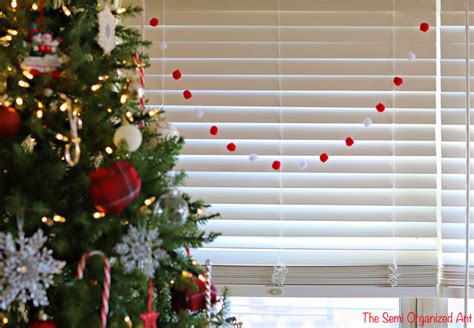 Red and White Pom Pom Christmas Garland - The Semi Organized Ant