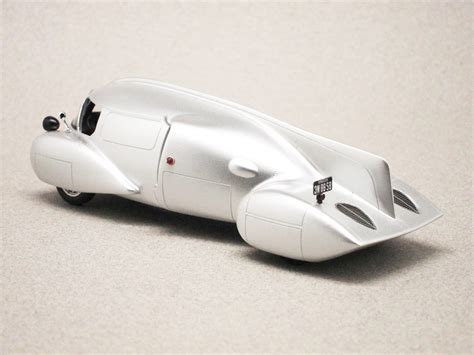 Hoppe & Streur Norvell Streamline (Autocult) 1/43e - Minicarweb 