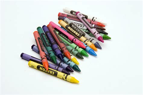 The 10 Craziest Crayola Colors [LIST]