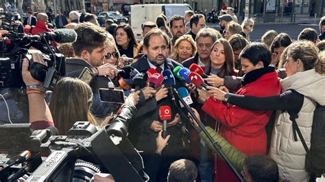 Núñez ofrece estabilidad al Gobierno regional si algún diputado del