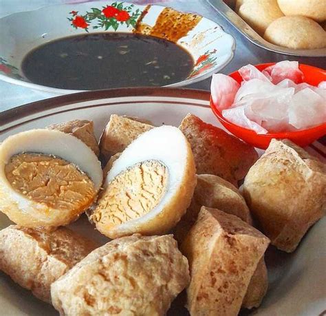 Kelezatan Makanan Legendaris Tahu Pong Gajah Mada Semarang Yang