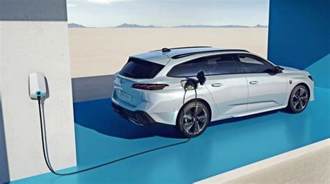 Peugeot To Increase EV Range With E 308 And E308 SW In 2023