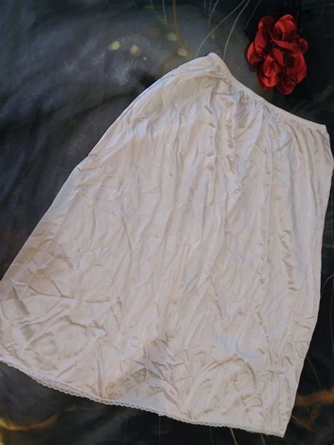 Vintage Texsheen Lingerie Half Slip Ivory Cream Nylon Gem