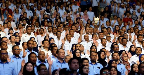 Kenaikan Gaji Penjawat Awam Suntik Sentimen Positif Berita Harian