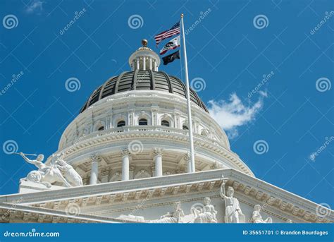 Sacramento Capitol Building Stock Image - Image: 35651701