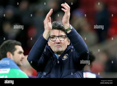 Luton Town Manager Mick Harford Hi Res Stock Photography And Images Alamy