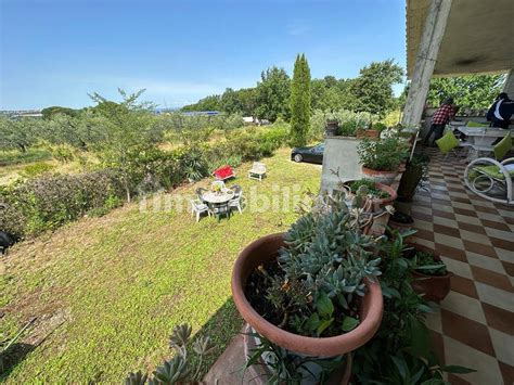 Vendita Villa Unifamiliare In Strada Provinciale Ponte Delle Tavole