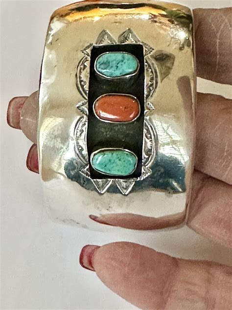 Vintage Wide Navajo Sterling Silver Shadow Box Turquo Gem