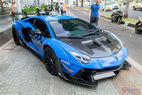 Siêu Xe Lamborghini Aventador Của đại Gia Việt Rớt Giá