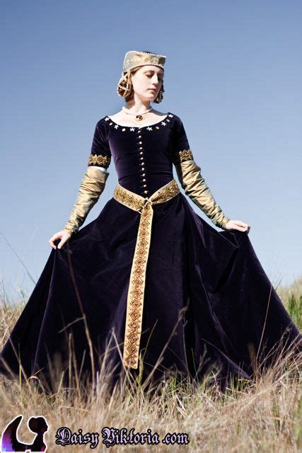 Medieval reenactment costumes | Tolle kleider, Mittelalter kleidung, Mode