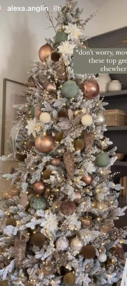 Pin By Chini Mldo On Holiday Decor In 2024 Elegant Christmas Tree