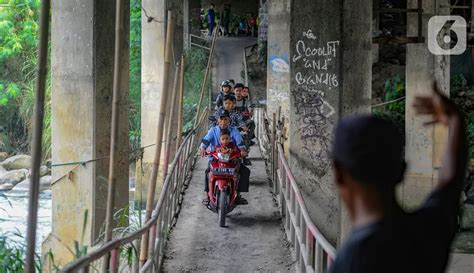 Pangkas Waktu Tempuh Menuju Puncak Pengendara Motor Lintasi Jalur