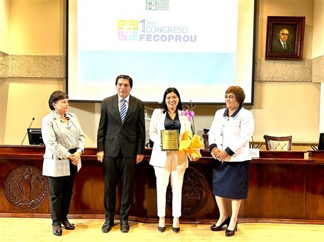 María Estrada Sánchez fue homenajeada por ser la primera mujer Rectora