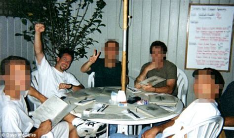 A Sex Addict Who Slept With Hundreds Of Women Is Now Helping Others Daily Mail Online