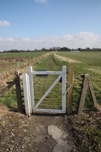 To The Abbey © Richard Croft Geograph Britain And Ireland