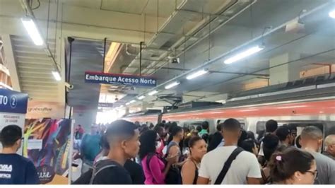 Passageiros enfrentam manhã de caos na linha 2 do metrô de Salvador