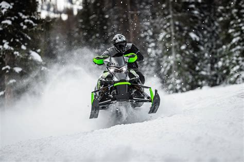 New Arctic Cat Zr R Xc Es Snowmobiles In Yankton Sd