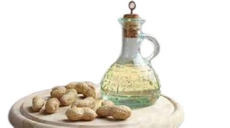 Common 100 Pure A Grade Cold Pressed Groundnut Oil At Best Price In