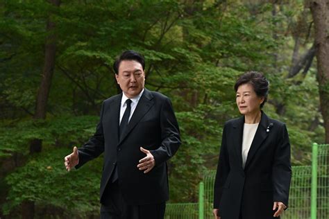 ‘박정희 추도식 참석한 윤석열 대통령 “박정희 정신과 위업 다시 새겨야”