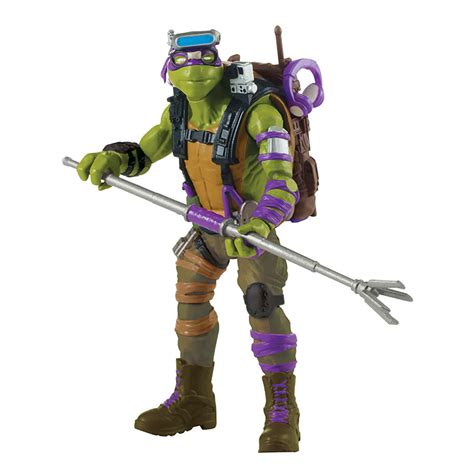 New TEENAGE MUTANT NINJA TURTLES Toys Hit Retailers!