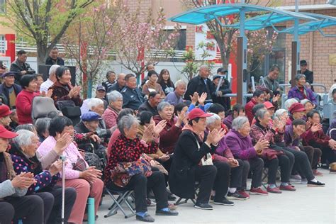 江苏淮安工业园区管委会 张码办事处开展“老少同声爱国情 同心奋进新征程”文艺演出进社区活动