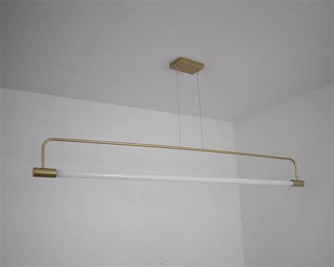 Lustre Pendente Slim Tubular T Cm Dourado Fosco Iluminamundo