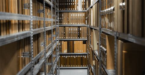 Devenir Archiviste Missions Salaire Et Formation