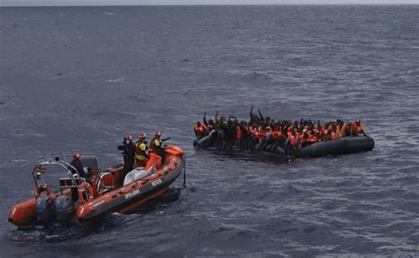 Mueren 29 migrantes en naufragio frente a las costas de Túnez