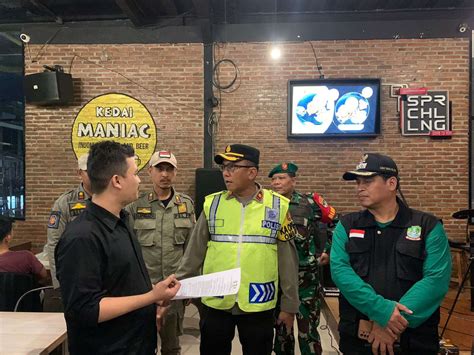 Gandeng Tni Polri Pemkot Bekasi Bina Pelaku Usaha Selama Ramadan