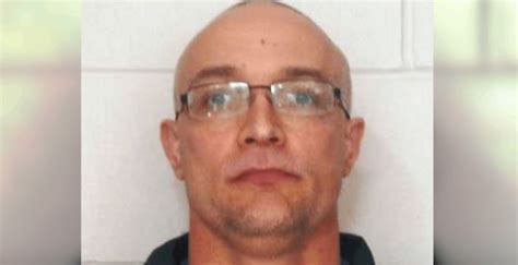 VPD Search For High Risk Sex Offender Who Failed To Return To Halfway House News