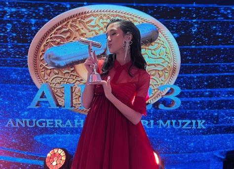 Deretan Jebolan Indonesia Idol Yang Dapat Piala Penghargaan