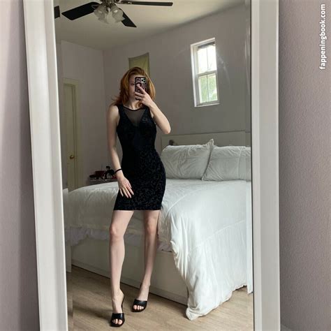 Francesca Capaldi Nude OnlyFans Leaks Fappening FappeningBook