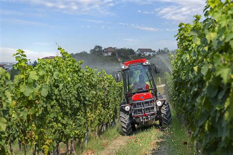 Antonio Carraro Trattori Tony A Enovitis In Campo Agrimeccanica