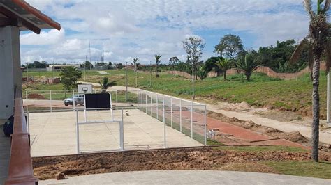 Urubó Condominio Lomas del Bosque Avenida principal a Porongo km 5