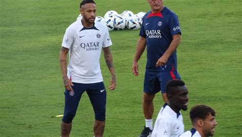 Psg Neymar Et Marquinhos De Retour L Entra Nement Apr S La Coupe Du