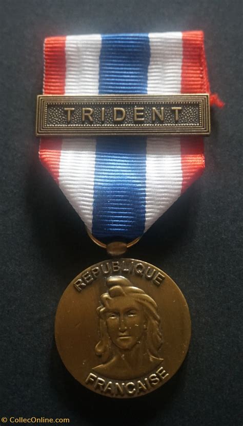 M Daille De La Protection Militaire Du Territoire Trident Medaglie