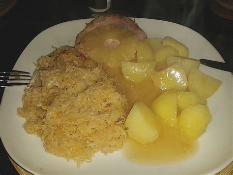 Kasseler Mit Sauerkraut Aus Dem R Mertopf Von Kalt Chefkoch De