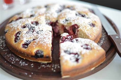 Mia nonna la faceva sempre la torta di ciliegie é sempre un successo