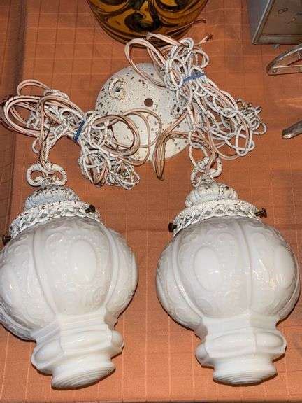 Vintage Double Hanging Lights Isabell Auction