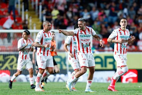 Liga Mx Necaxa Festeja 100 Anos Con Escudo Conmemorativo En El Futbol